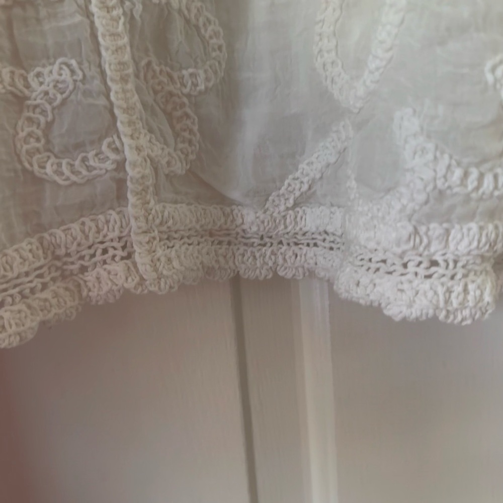 Pol White Embroidered Cotton Top - Picture 6 of 10